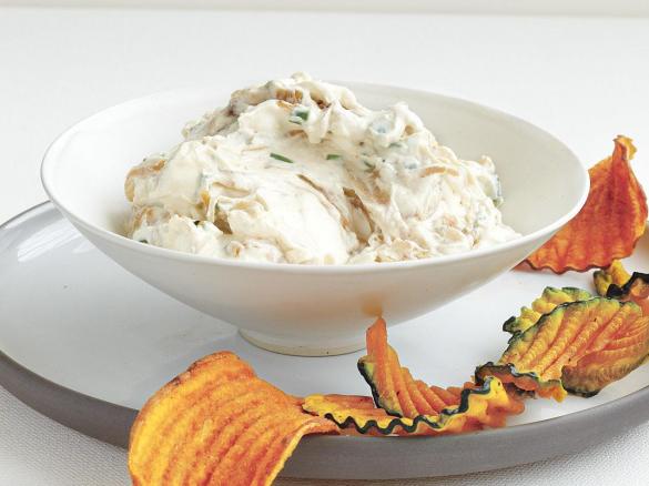 Šlehaná niva s křenem