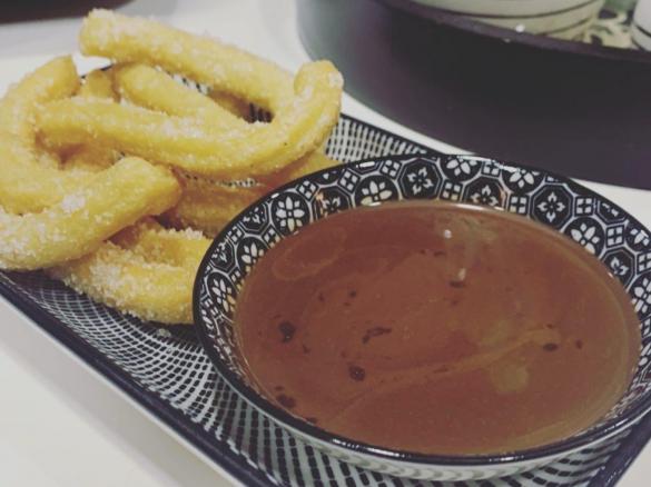 Churros s čokoládou - překlad z polštiny