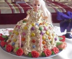Ořechový dort panenka Barbie