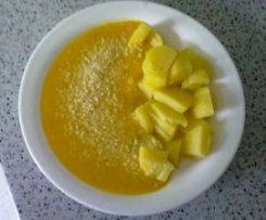 Omáčka z máslové dýně s parmazánem a bramborami