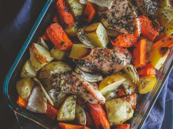 Kuře s bramborem a zeleninou