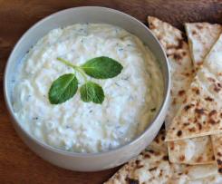 Slaný tvaroh s okurkou hadovkou