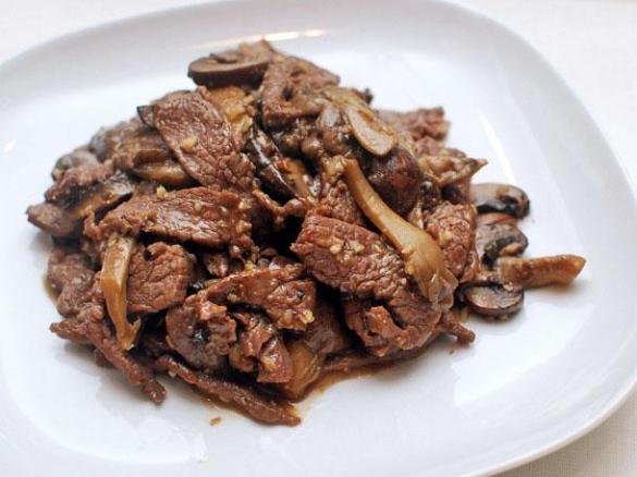 Hovězí na žampionech