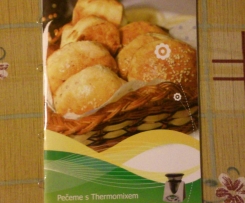 Bílkový ořechový dort