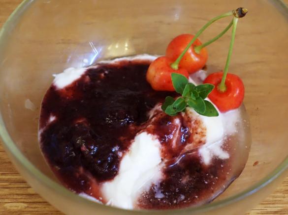 Třešňová marmeláda s čokoládou a perníkovým kořením