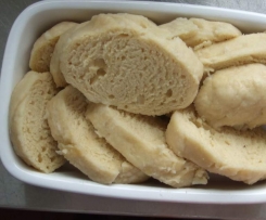 Bezlepkové kynuté houskové knedlíky