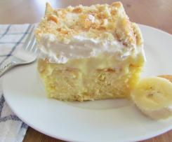 Řezy s pudinkem a zakysanou smetanou