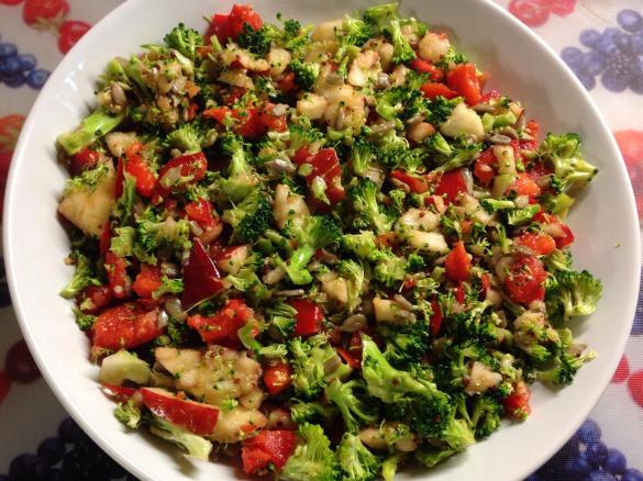 Zeleninový salát s jablkem