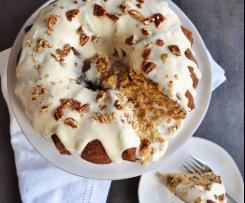 Bábovka se třemi druhy ořechů