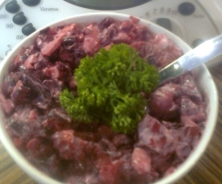 Salát z červené řepy s jablky a banány