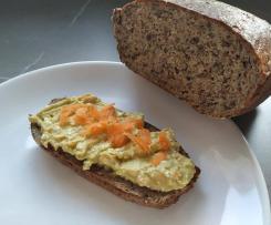 Avokádovo mrkvová pomazánka