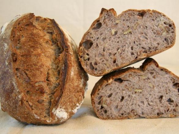 Medovo - ořechový chléb