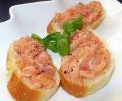 Tatarský biftek z lososa