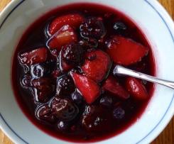 Teplá ovocná polévka