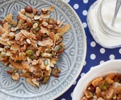 Křupavá granola s ořechy