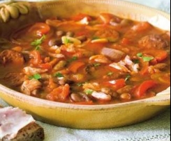 Pikantní fazolová polévka