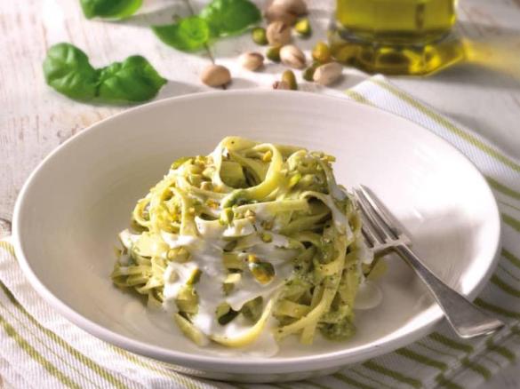 Tagliatelle s pistáciovým pestem