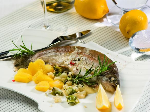 Pstruzi v holandské omáčce