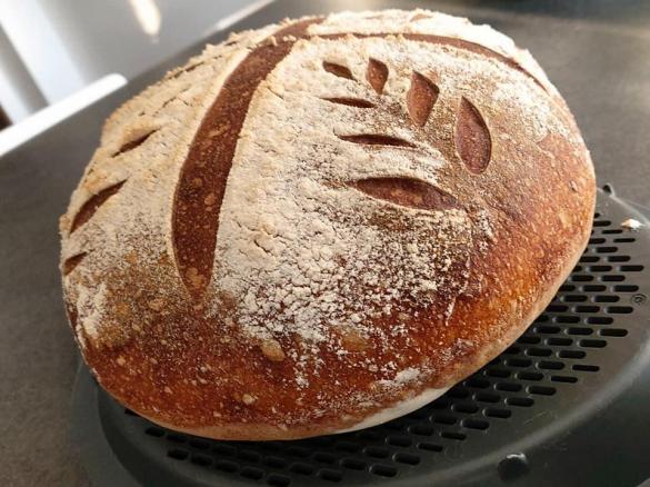 Kváskový chleba s podmáslím