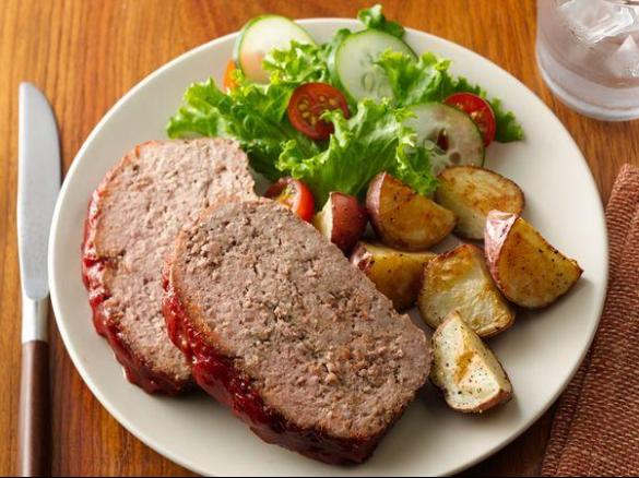 Domácí sekaná se zeleninou