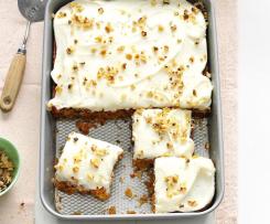 Mrkvový koláč s polevou ze smetanového sýra