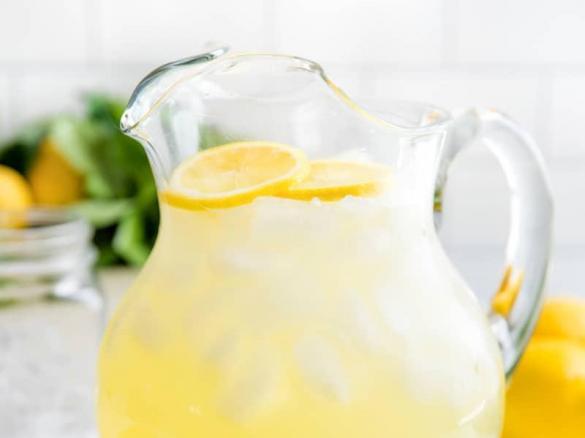 Citrónová limonáda