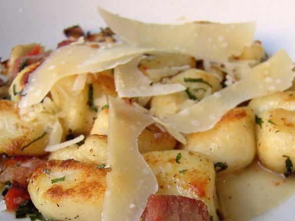 Bramborové noky z pánve