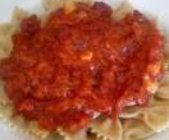 Lehký rajčatový přeliv s těstovinami