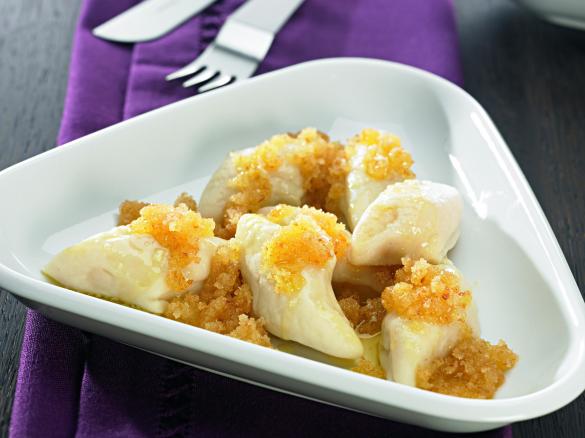 Polské knedlíčky se sladkou strouhankou