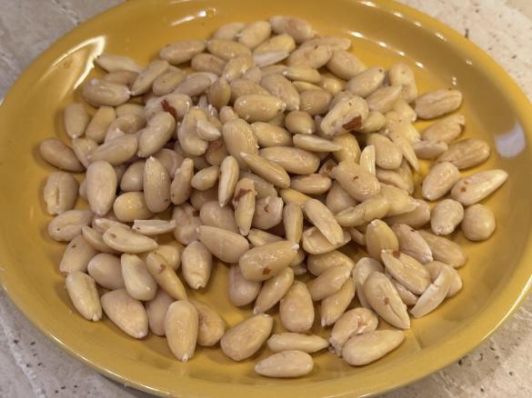 Blanšírované mandle