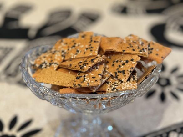 Proteinové krekry z červené čočky