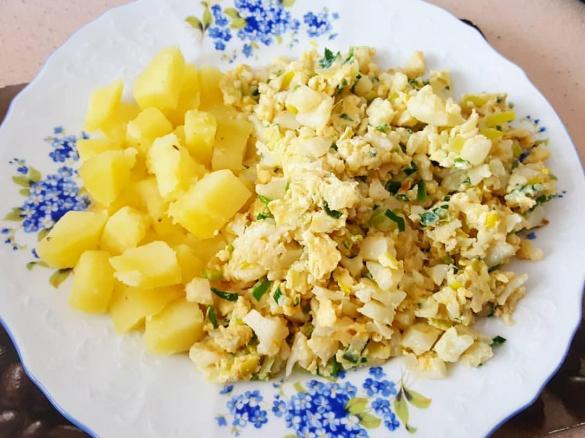 Květákový mozeček se šunkou