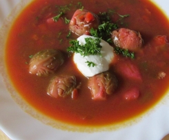 Červená polévka s růžičkovou kapustou