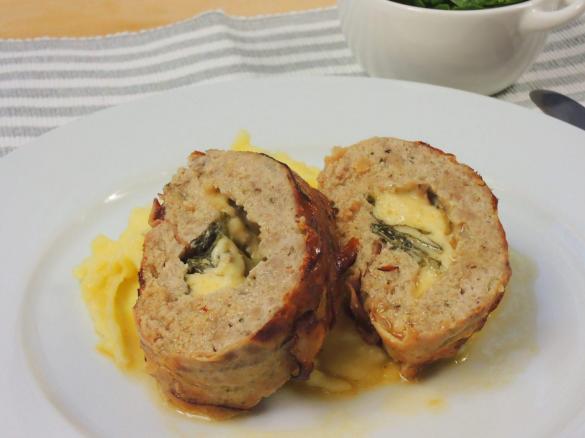 Roláda ze tří druhů masa