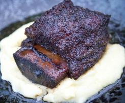 Česneková omáčka s uzeným masem