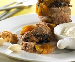 Telecí sekaná se sušeným ovocem a ořechy