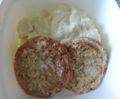 Cuketovo-sýrové placičky s bramb. kaší