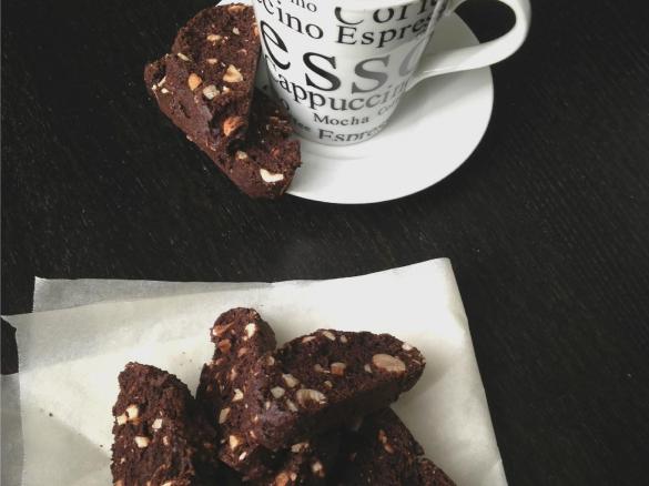 Perníkové čtverečky s vlašskými ořechy