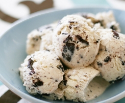 Jogurtová zmrzlina se sušenkami