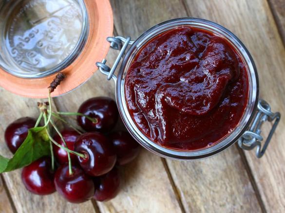 Třešňová marmeláda