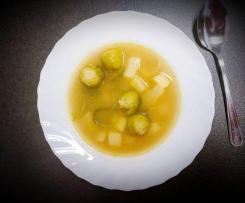 Polévka z růžičkové kapusty