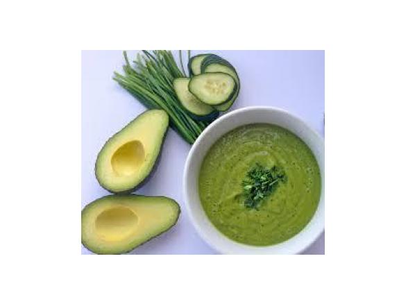 Avokádovo-okurková polévka