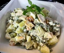 Lehký a chutný bramborový salát s kuřecím masem