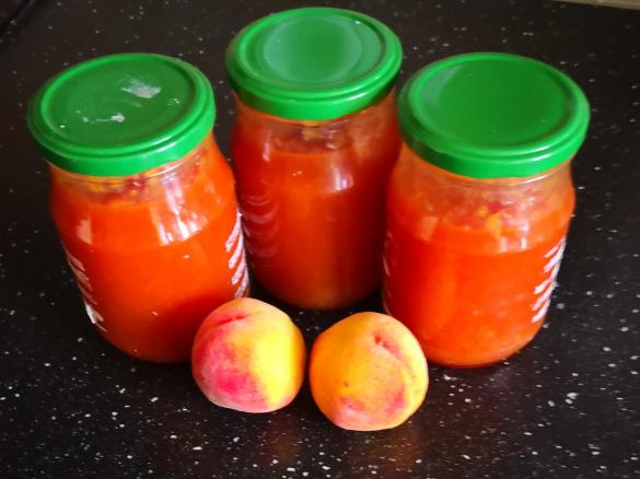 Broskvovo - jahodový džem